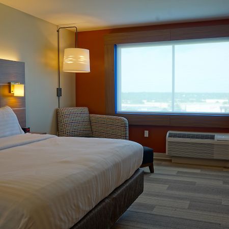 Holiday Inn Express & Suites Omaha - Millard Area By Ihg Exterior foto