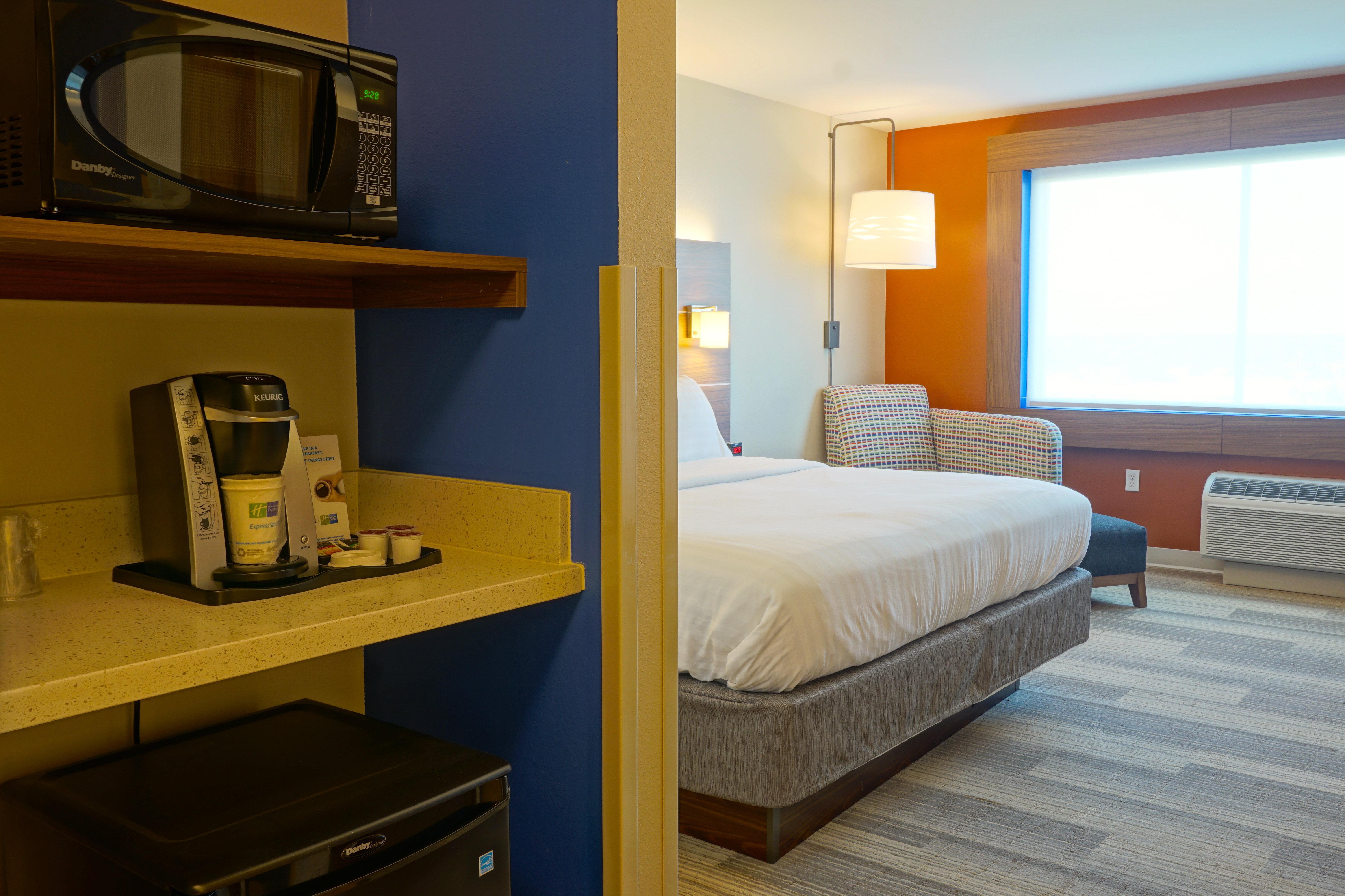 Holiday Inn Express & Suites Omaha - Millard Area By Ihg Exterior foto