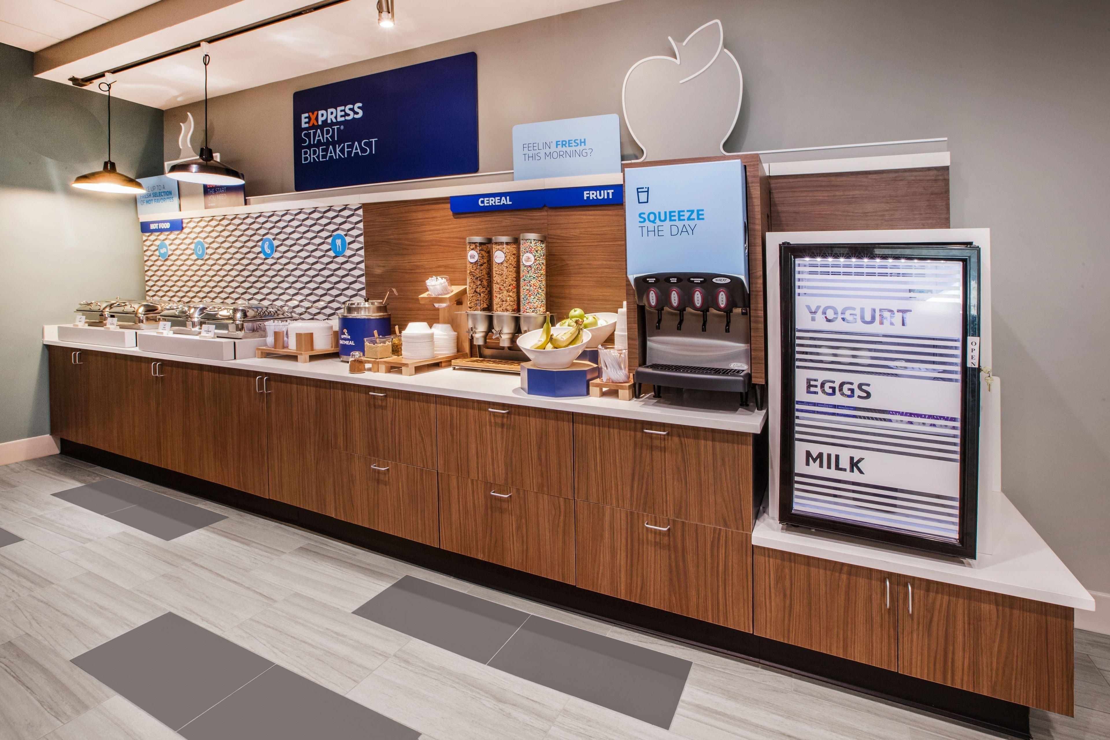 Holiday Inn Express & Suites Omaha - Millard Area By Ihg Exterior foto